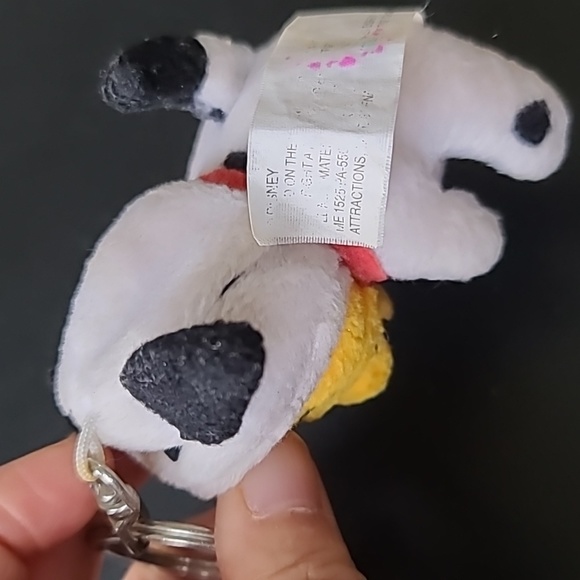Winnie the Pooh Disney World Keychain - Picture 5 of 9